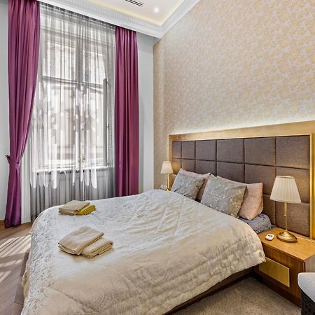 Count Zrinyi Basilica Luxurious Residence ブダペスト エクステリア 写真