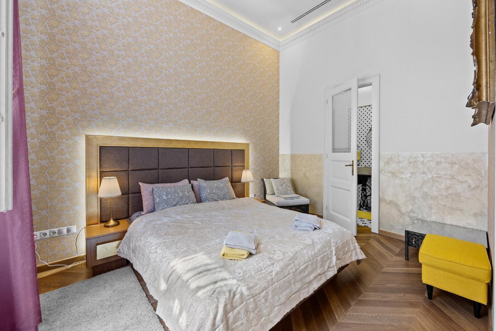 Count Zrinyi Basilica Luxurious Residence ブダペスト エクステリア 写真