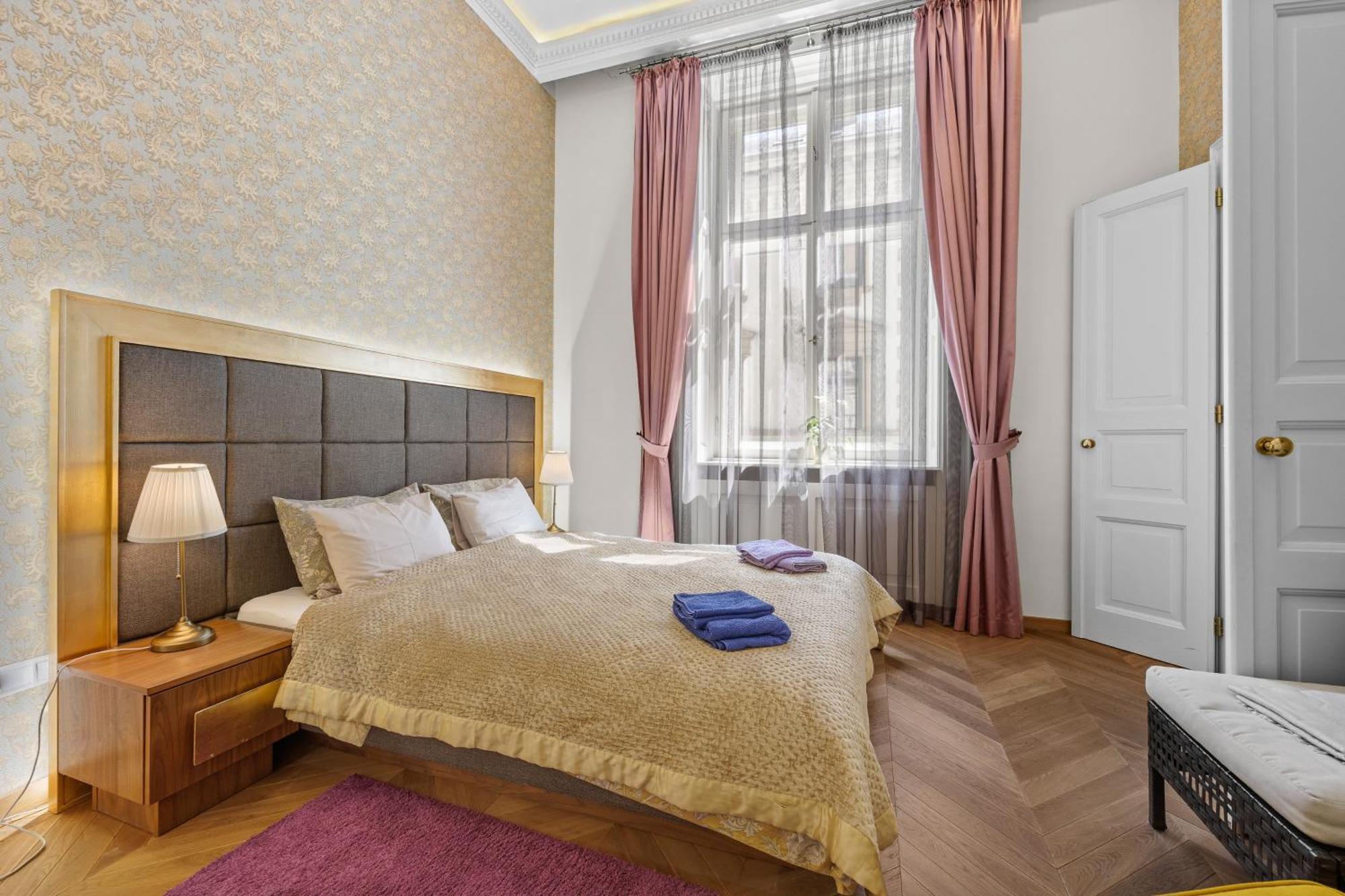 Count Zrinyi Basilica Luxurious Residence ブダペスト エクステリア 写真